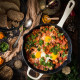 Чавунна сковорода Vintage Cuisine в Ретро стилі Ø 26 см Кремова