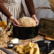 Ретро каструля Vintage Cuisine Чавунна з кришкою 2.2 л Чорна