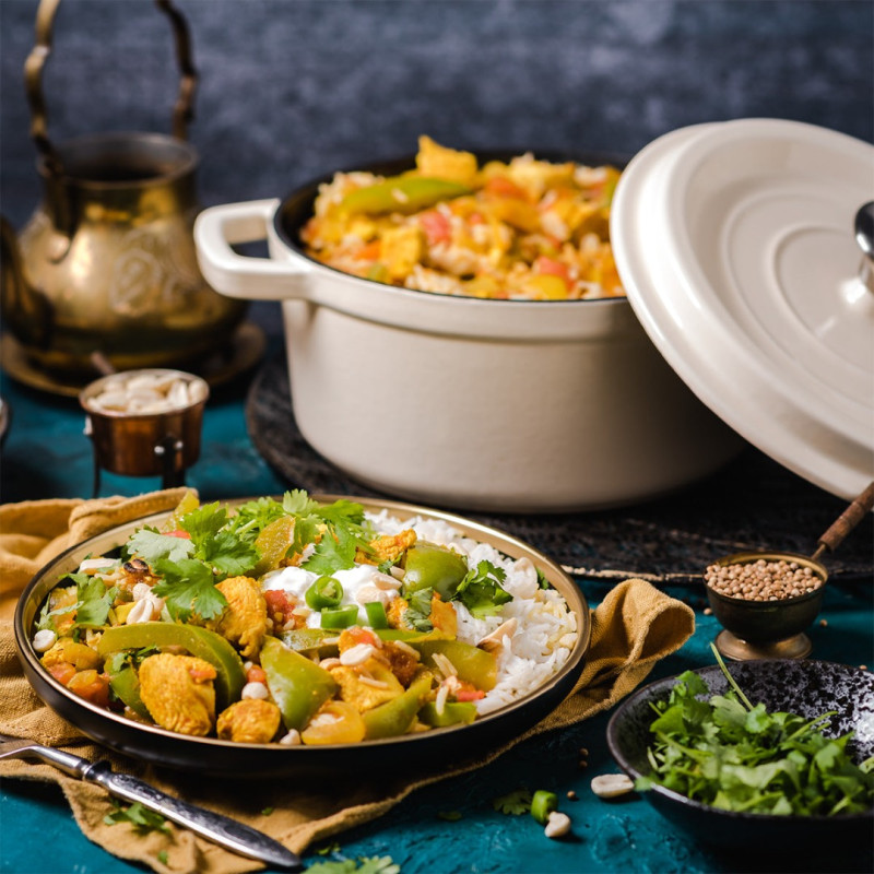 Ретро каструля Vintage Cuisine Чавунна з кришкою 4.3 л Кремова