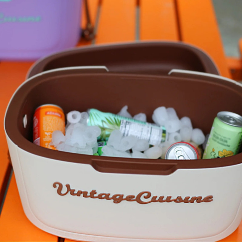 Портативний холодильник Vintage Cuisine об'ємом 18,8 л з ремінцем для перенесення Кремовий